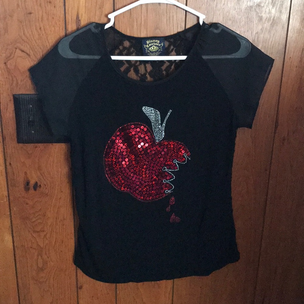 Disney red apple design from Snow White